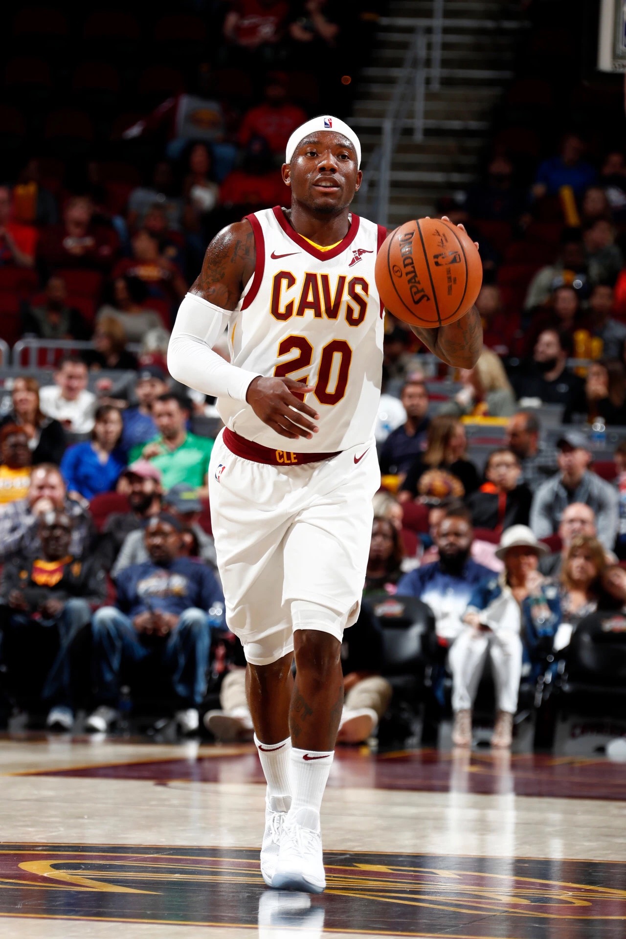 熊猫体育 中国 官方网站-CBA季后赛倒计时，布莱顿赛后扳平良机，细节引发关注，悬念犹存，年轻球员得到机会