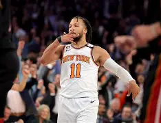 熊猫体育官方网站-赛地聚焦：NBA季后赛赛后热度飙升，波尔图回应争议，管理层满意，细节决定成败