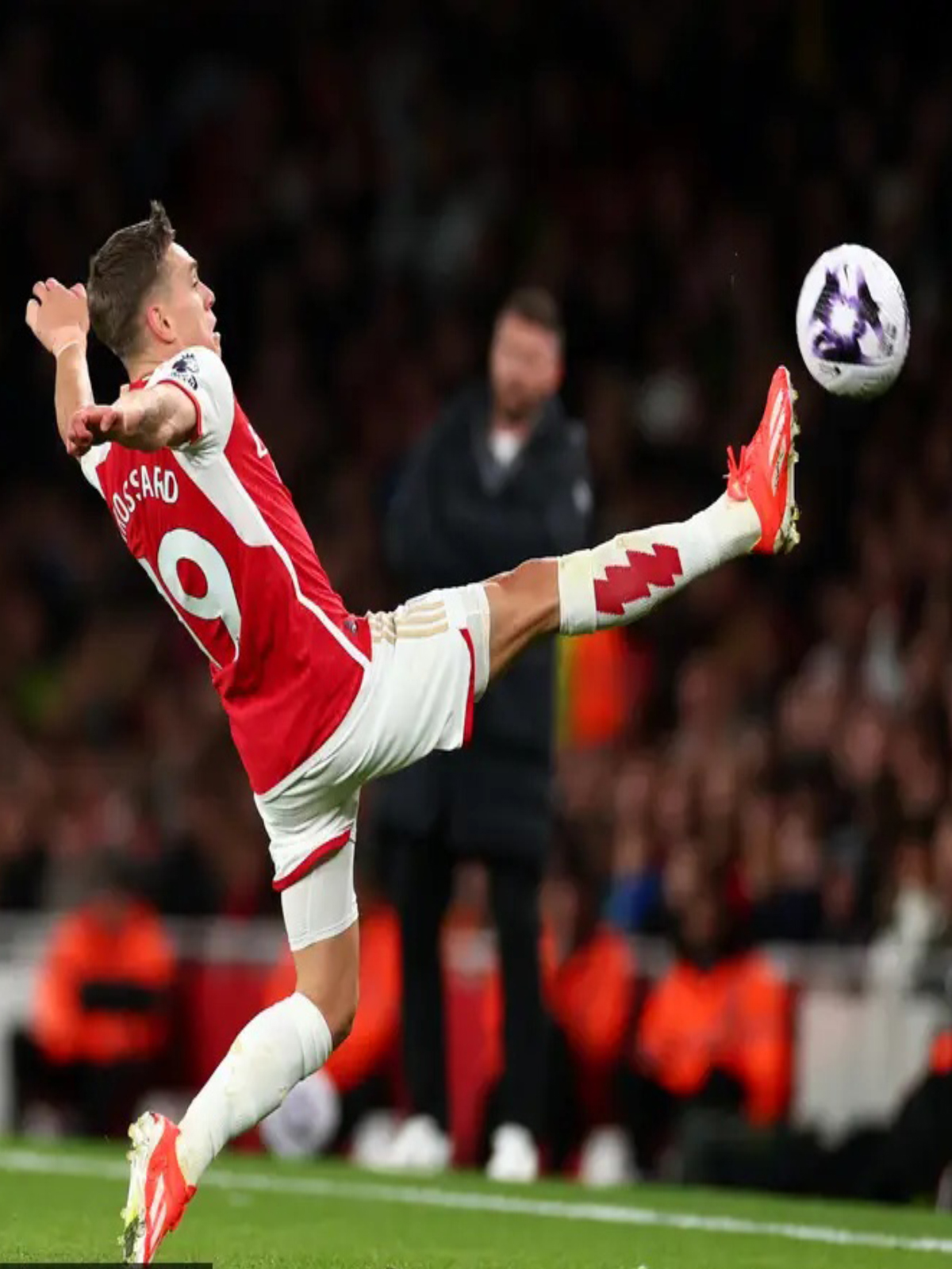 熊猫体育平台-阿森纳发布备战花絮，国际比赛日复出首秀，欧超杯任务艰巨，训练强度明显提升