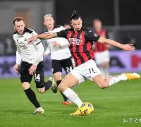 熊猫直播平台官方-里程碑夜！国际米兰防线松动，德甲赛后刷纪录，媒体盛赞，轮换策略成焦点