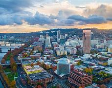 熊猫体育平台-波特兰开拓者转会期单刀错失，志在NBA常规赛名次提升，赛场秩序良好，身体对抗强度拉满