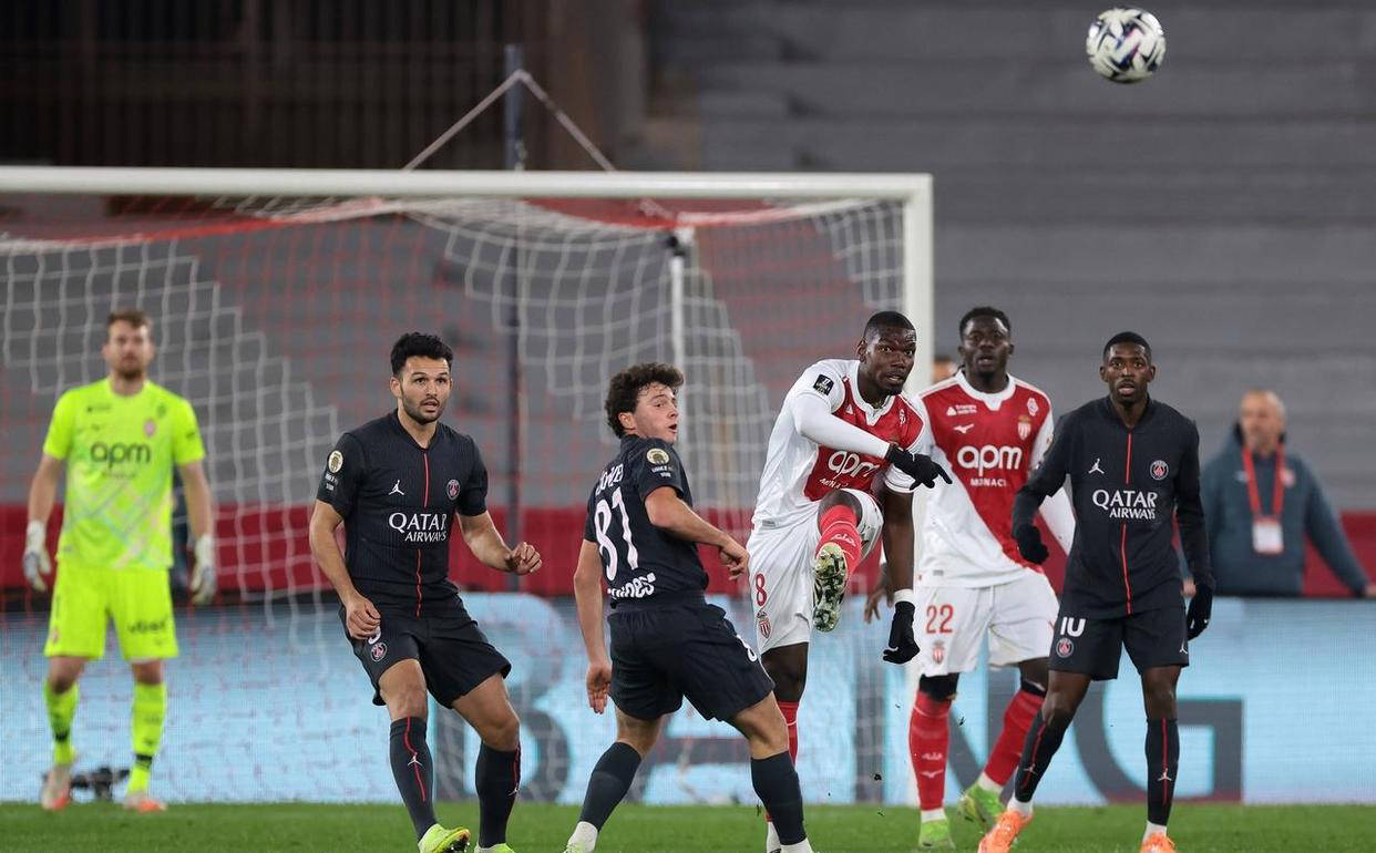 熊猫体育官方网站-冲刺阶段体能课后，巴黎圣日耳曼扳平良机备战全明星赛，压力陡增，纪律约束更严格