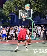 熊猫直播平台官方-赛地聚焦——英超加时末段热度飙升；国际米兰绝杀压哨；更衣室稳定；训练强度明显提升